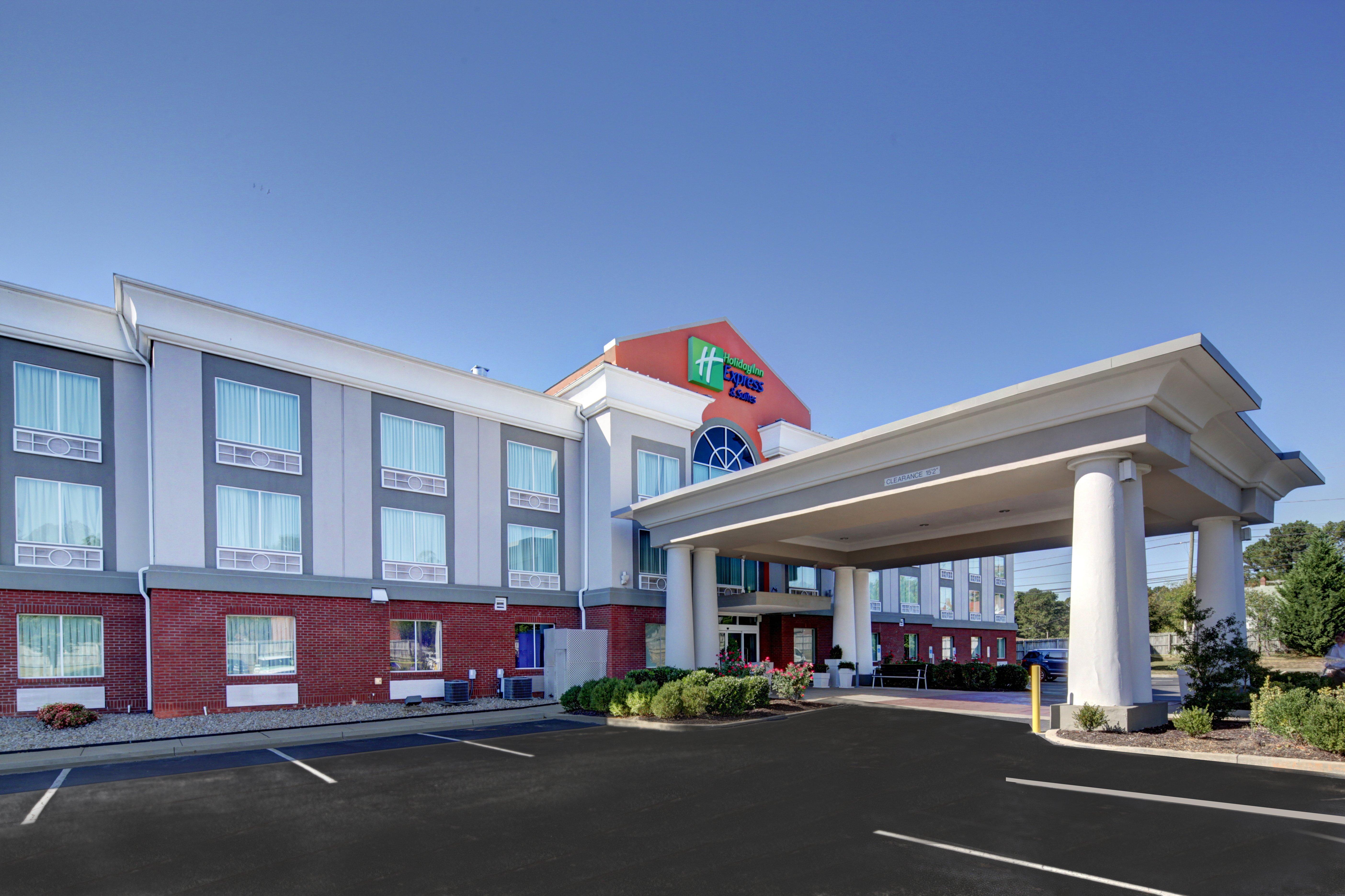 Holiday Inn Express Hotel & Suites Emporia By Ihg Bagian luar foto